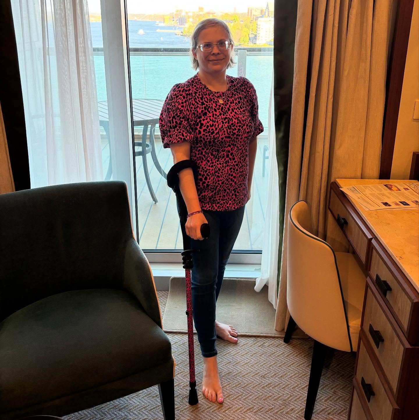 Hello, #Stockholm! I’m all ready to go ahead and visit #abbathemuseum here in Stockholm. I’ve had to do a lot of walking on very wobbly legs so I am so glad that I brought with me my extremely stylish #crutch from @coolcrutches! I think it perfectly matches my brand new top from @scampanddude too! 

#spoonie #spoonielife #spoonietravels #chronicillness #chronicillnesslife #chronicillnesstravel #chronicpain #chronicillnessblogger #chronicpainblogger #disability #disabilitypride #disabledtravel #disabledtraveller #babewithamobilityaid #fnd #functionalneurologicaldisorder #neisvoid #wherethetiredgirlsare